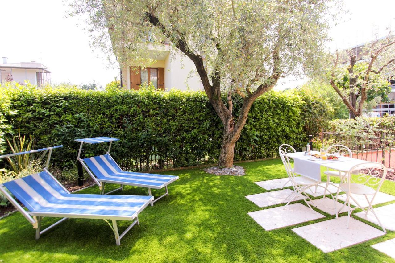 Maison Olive Desenzano del Garda Exterior foto