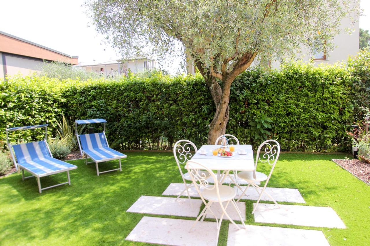 Maison Olive Desenzano del Garda Exterior foto